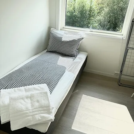 Utleie Av Romslig Og Velutstyrt 10 Minutter Fra Sentrum For Opptil 4 Personer Ставангер