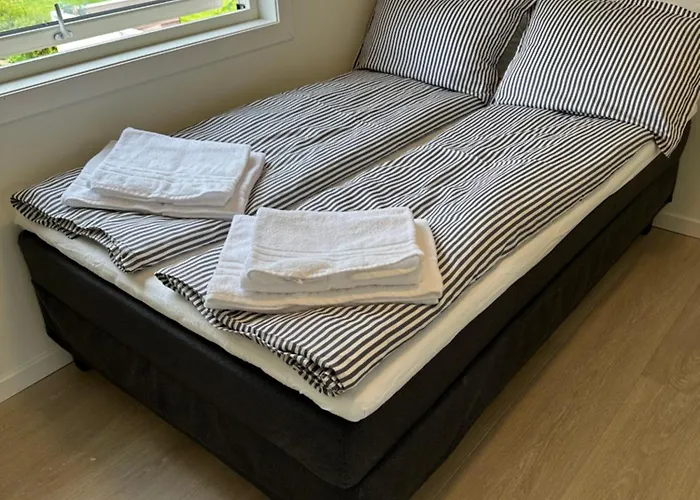 Utleie Av Romslig Og Velutstyrt 10 Minutter Fra Sentrum For Opptil 4 Personer Apartament Stavanger