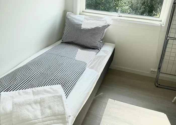 Utleie Av Romslig Og Velutstyrt 10 Minutter Fra Sentrum For Opptil 4 Personer Stavanger